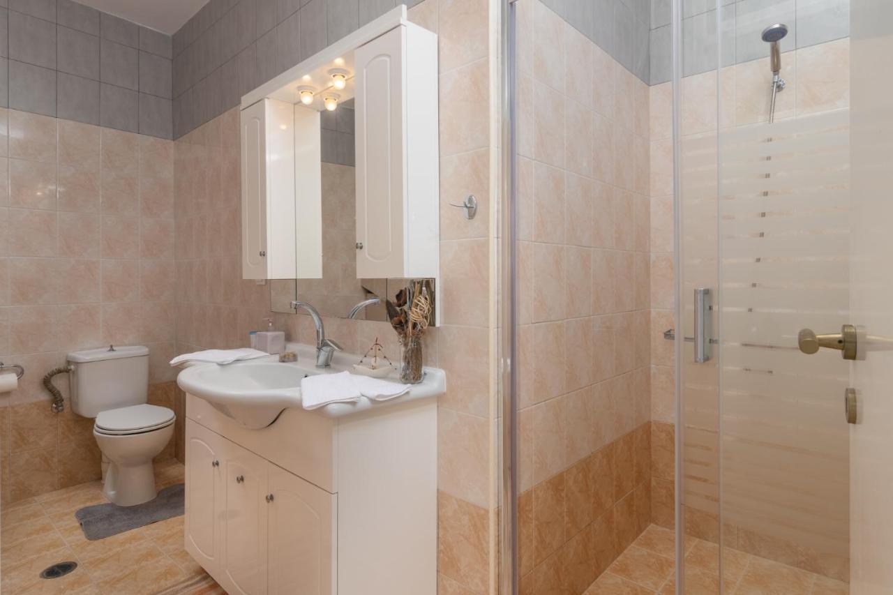 Zanart Maisonette II Tripiti Ngoại thất bức ảnh